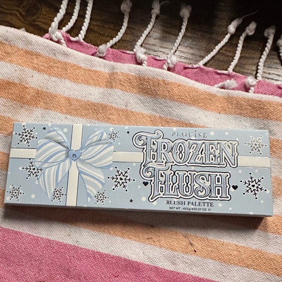 Plouise blush quad - Picture 1 of 2